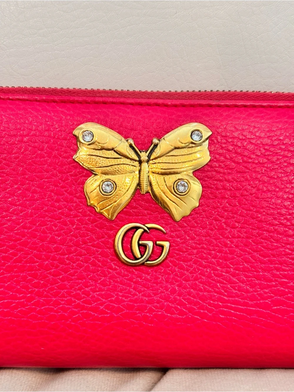 GUCCI Pink Marmont GG Limited Edition Butterfly Leather Zip Around Wallet - Picture 2 of 16